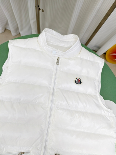 ハイクオリティダウンジャケット側面デザイン